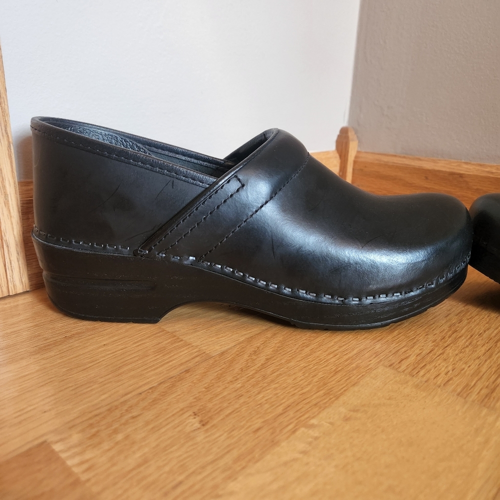 NWOT Danskos - Picture 8 of 14